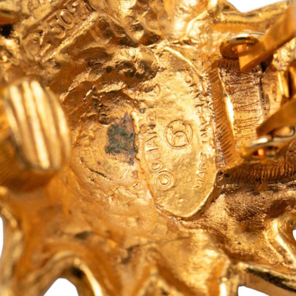 CHANEL Gold Earrings - Picture 3 of 3